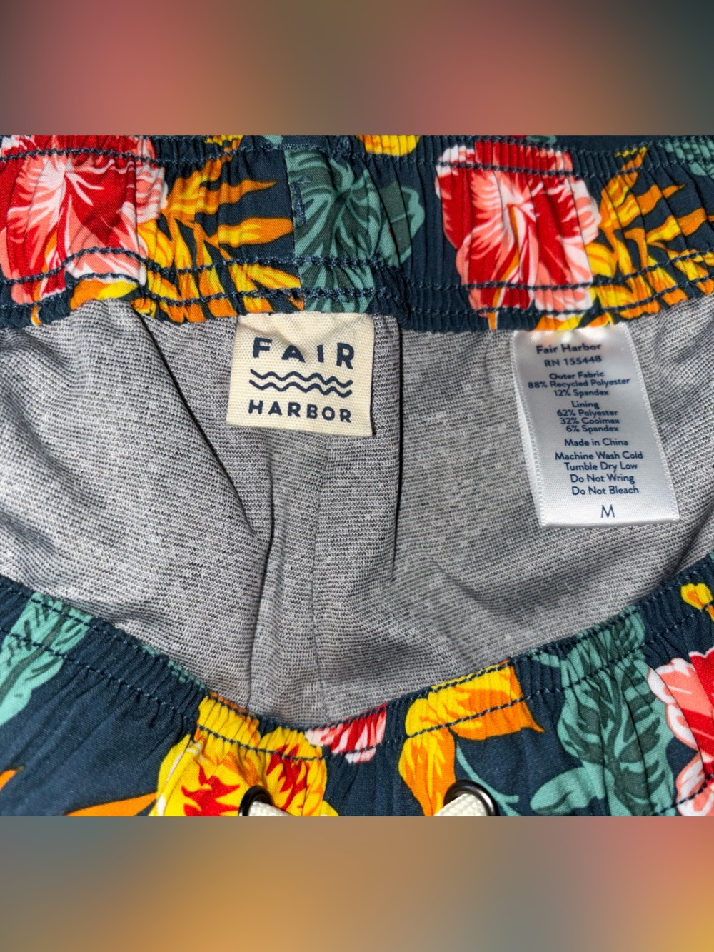 Fair Harbor Men’s Swim Trunks 7” - Medium - Lined - Picture 7 of 7